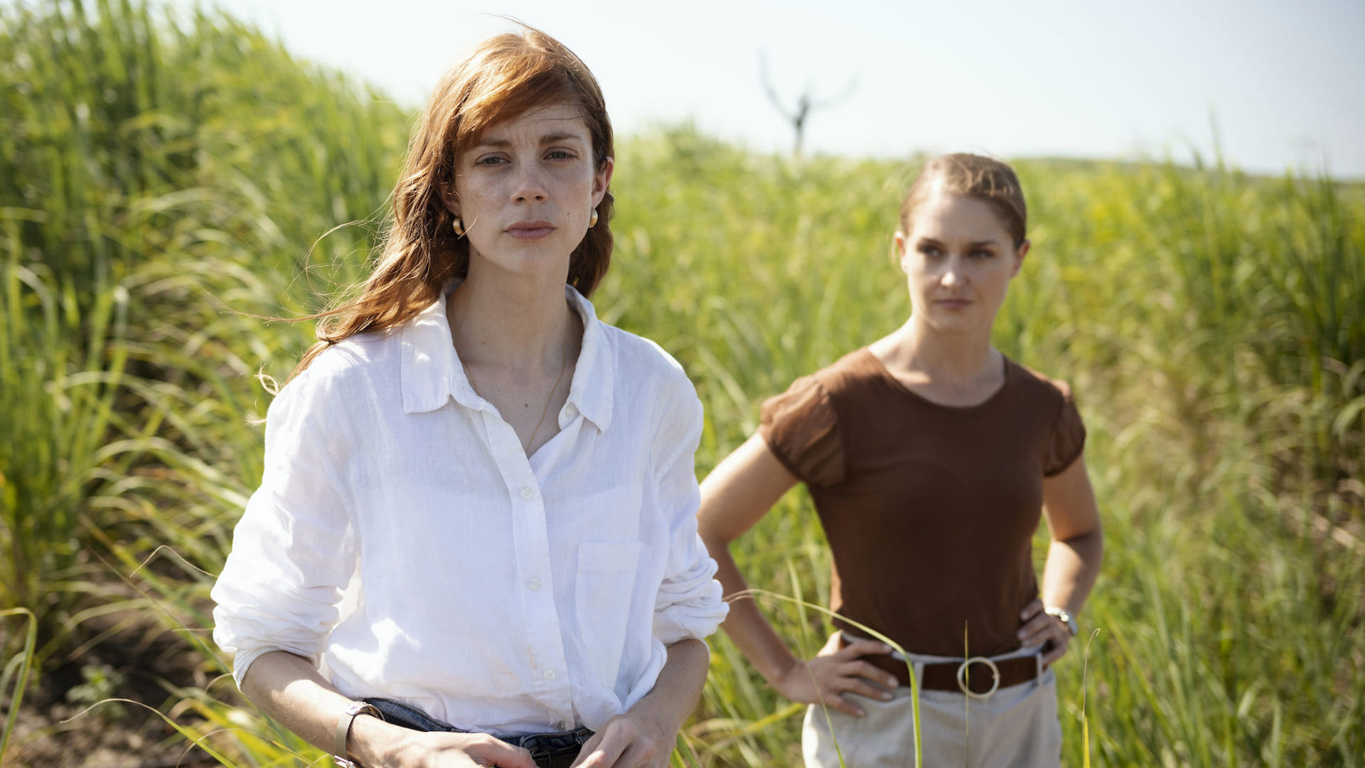 Charlotte Hope (Micki) and Donna Cormack-Thomson (Erica) in Catch Me A Killer