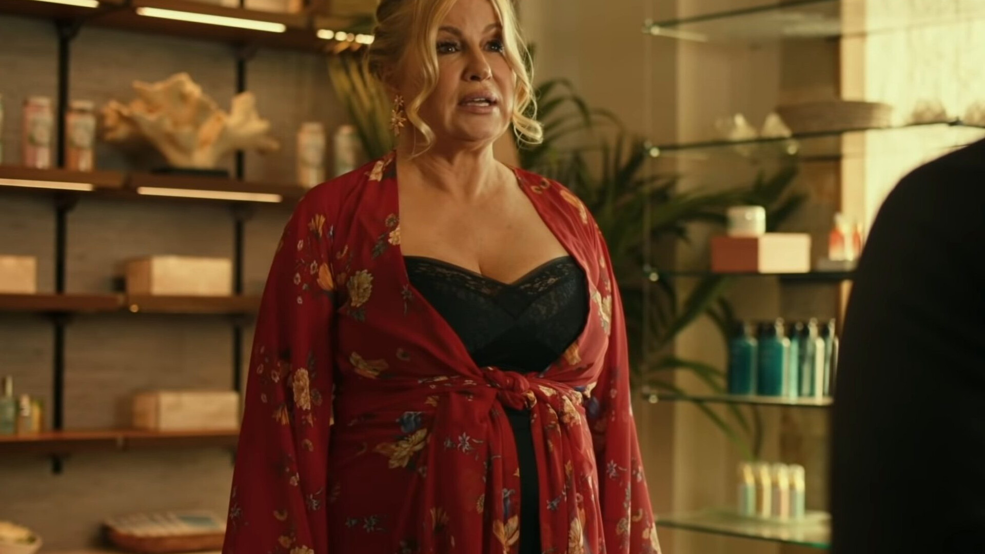 EPG Image-white-lotus Jennifer Coolidge