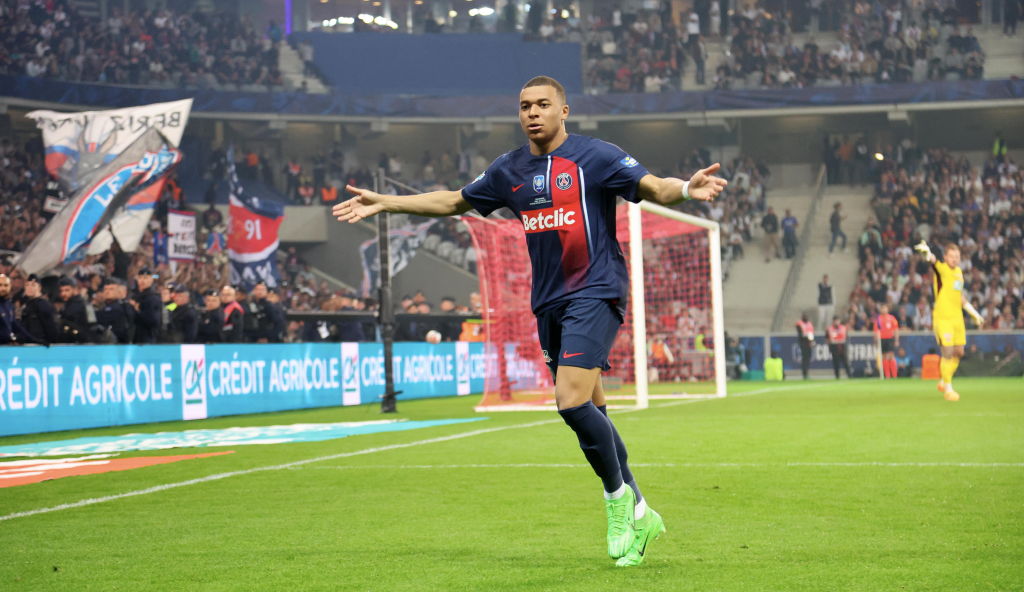 Olympique de Lyonnais v Paris Saint-Germain - French Cup Final