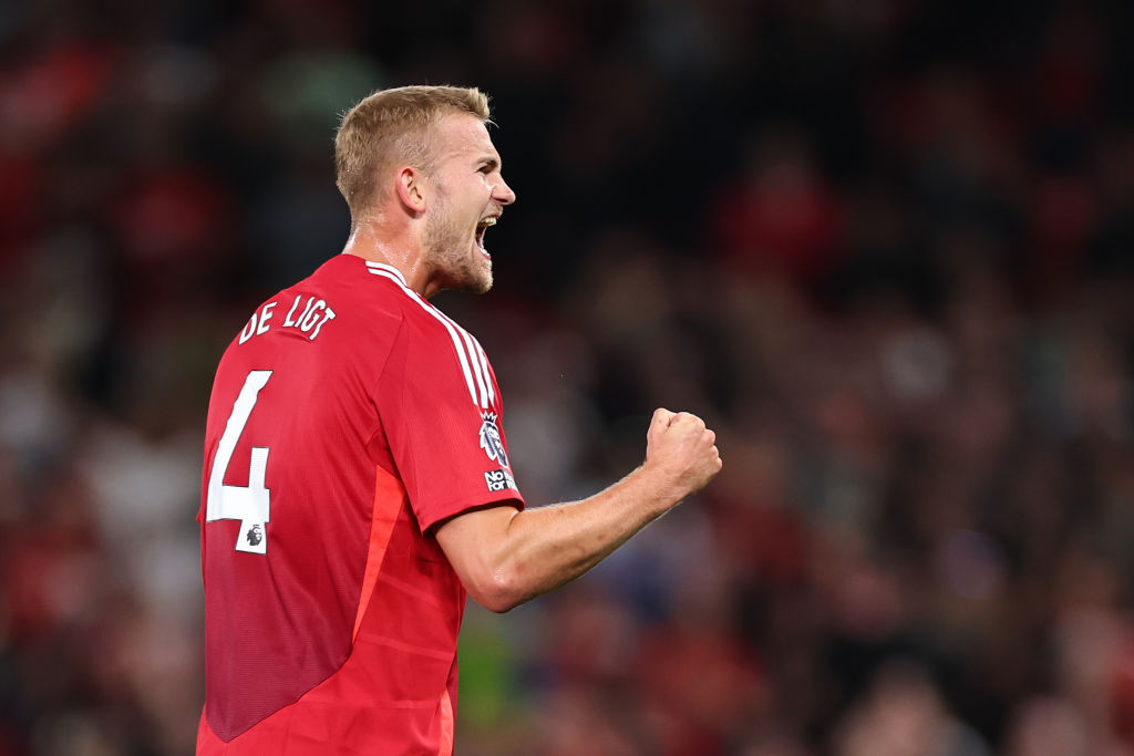 Manchester United FC v Fulham FC - Premier League