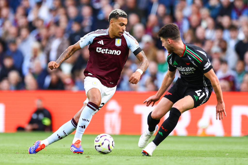 Aston Villa FC v Arsenal FC - Premier League