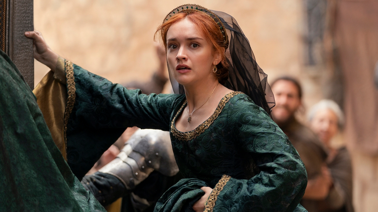 The starving smallfolk attack Alicent and Halaena when they riot at King’s Landing in House of the Dragon S2