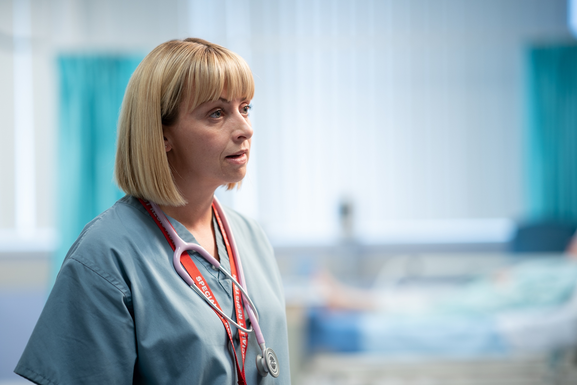 Lisa McGrillis as Helen Cavendish in Maternal on Showmax