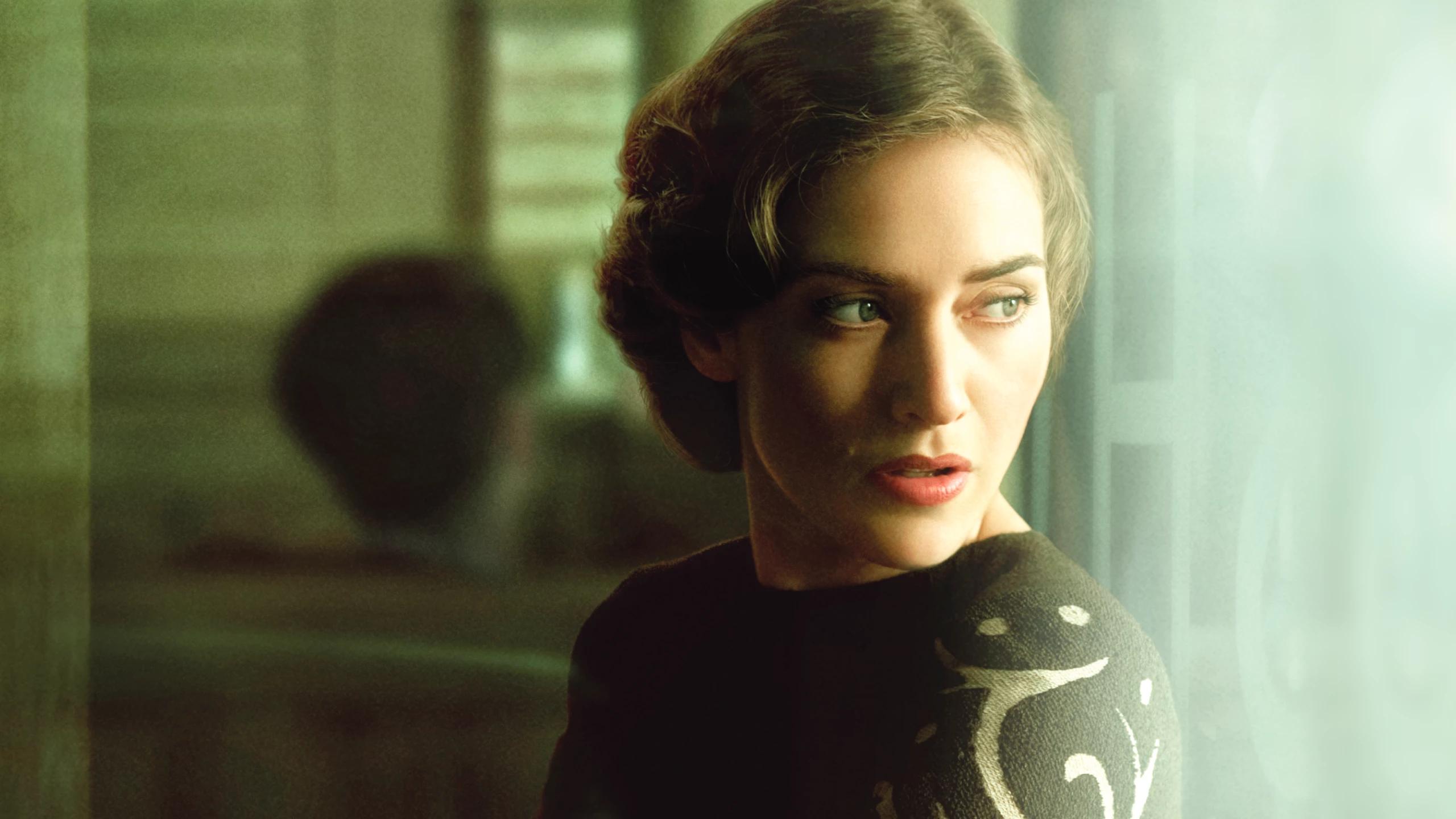 Kate Winslet in Mildred Pierce on Showmax