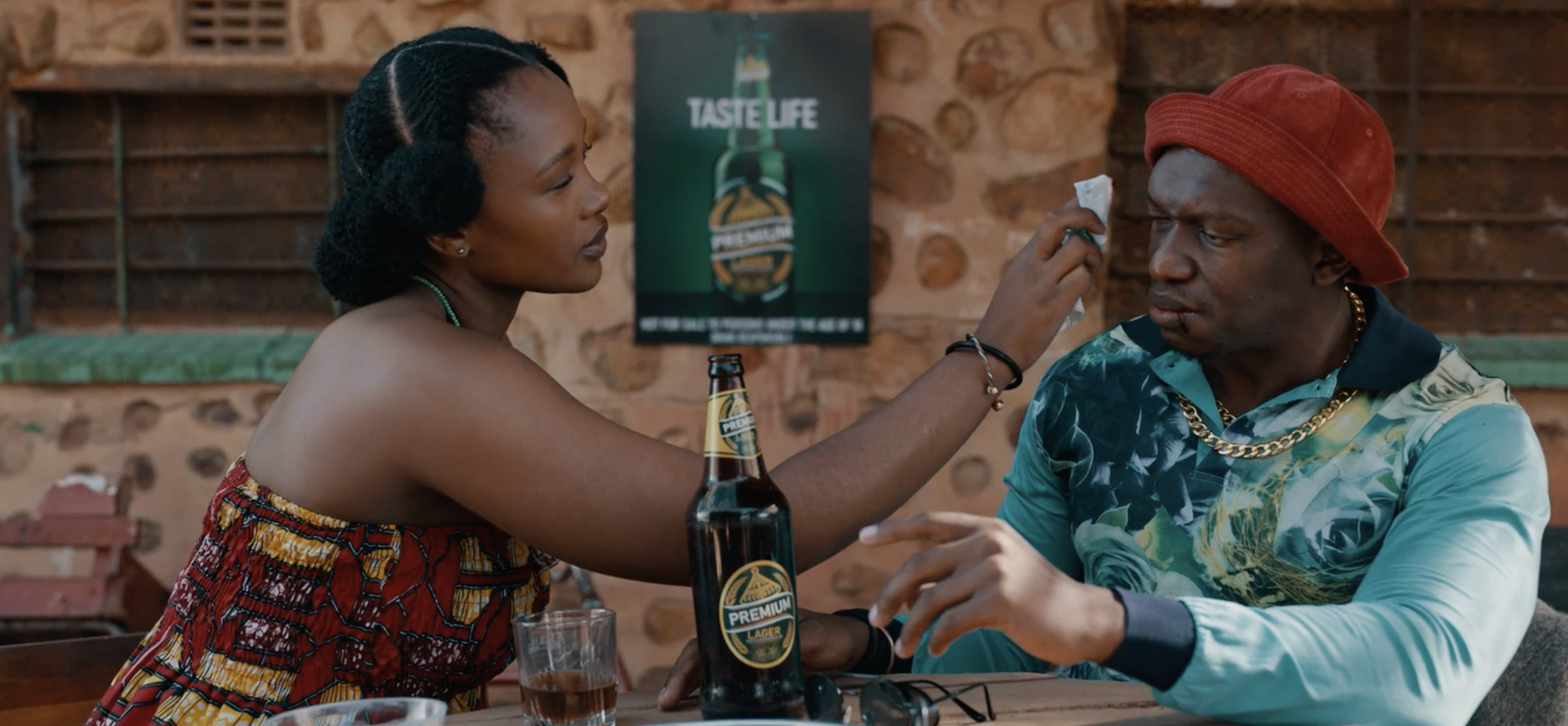 Tlali and Nyakallo form an alliance in Outlaws now streaming on Showmax