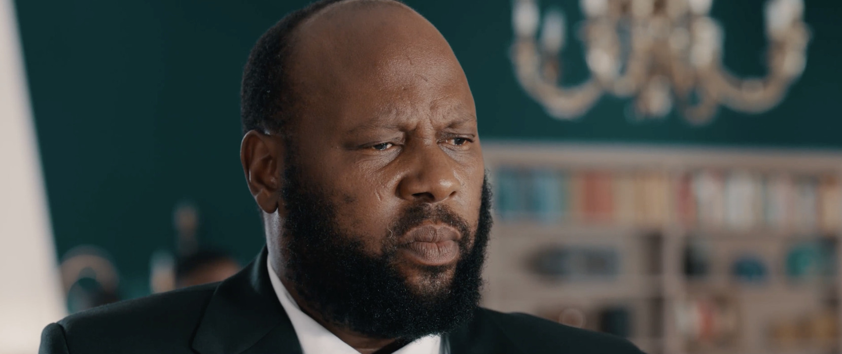 Mduduzi Nombela as Dumisani in Outlaws