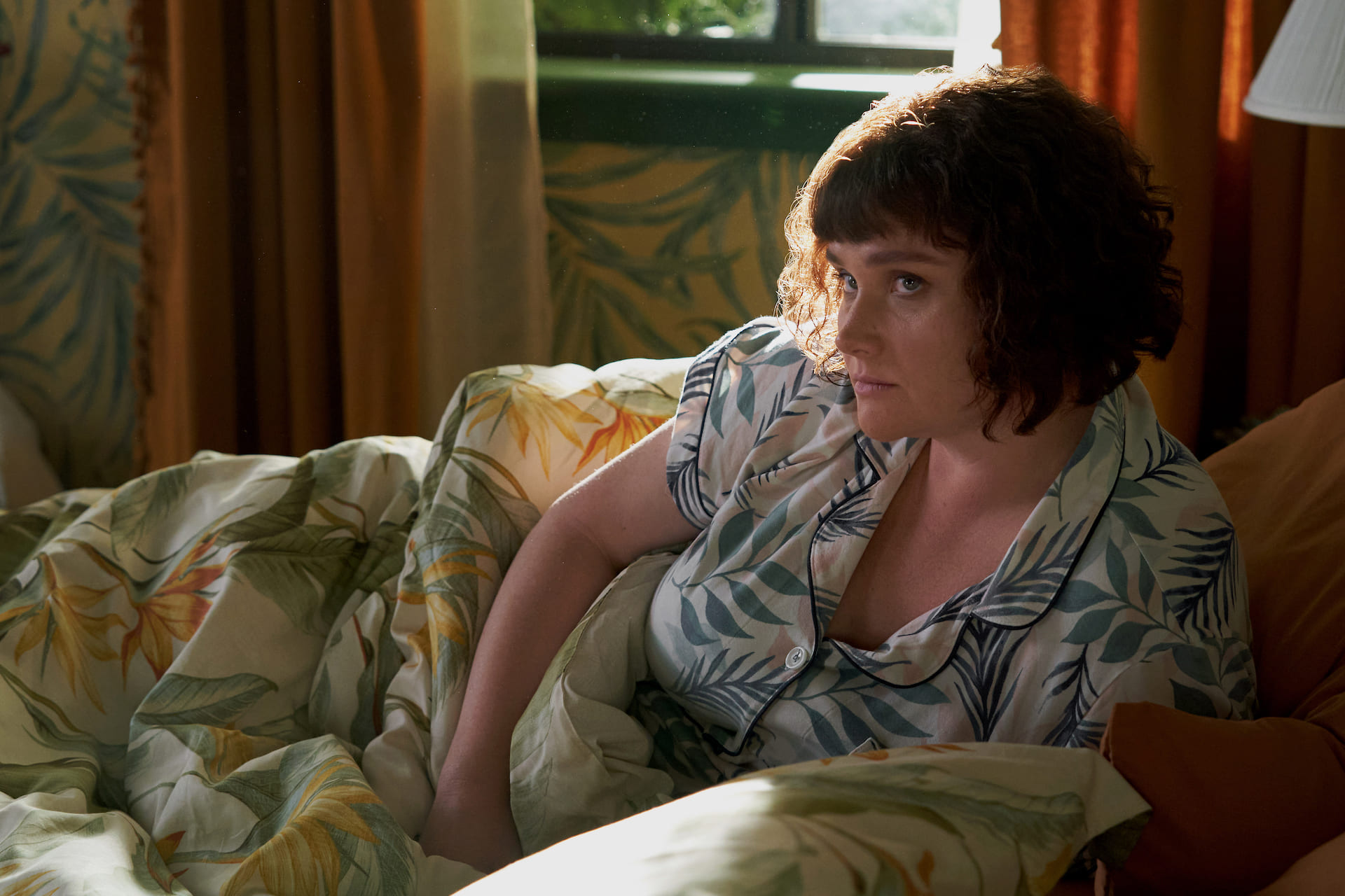 Danielle MacDonald as Mandy in Poker Face S1 on Showmax
