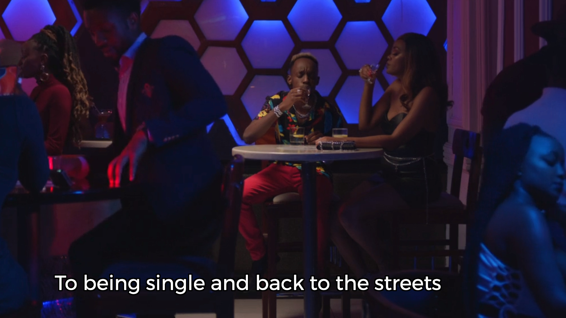 Heartbroken Ritchie at a club with Minne in Single Kiasi