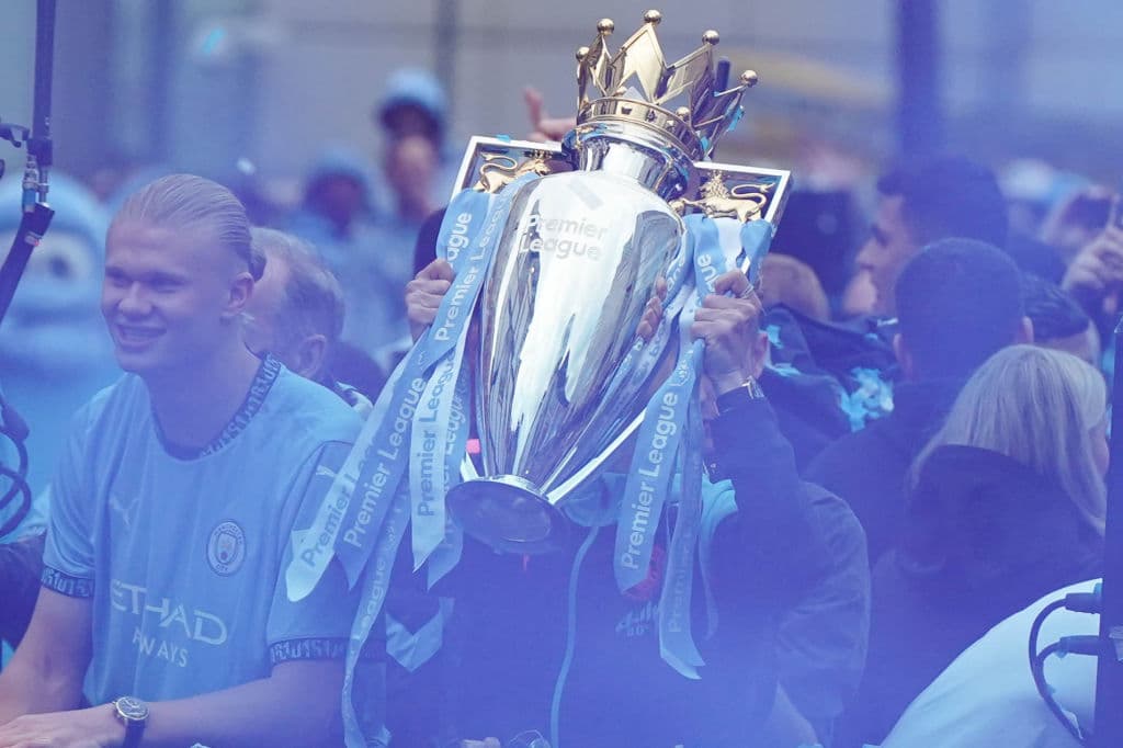 Catch all 380 Premier League games live on Showmax PL.