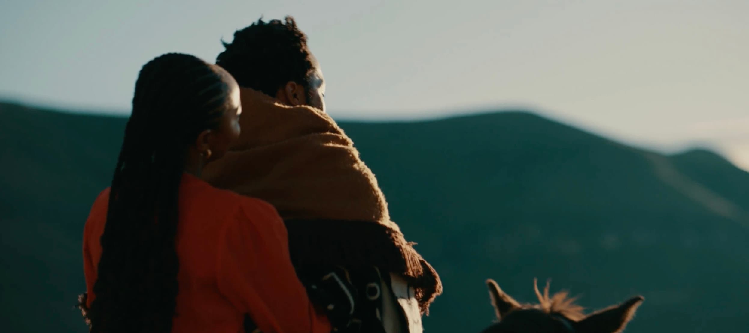 Leruo and Sihle in Outlaws episode 6 now on Showmax