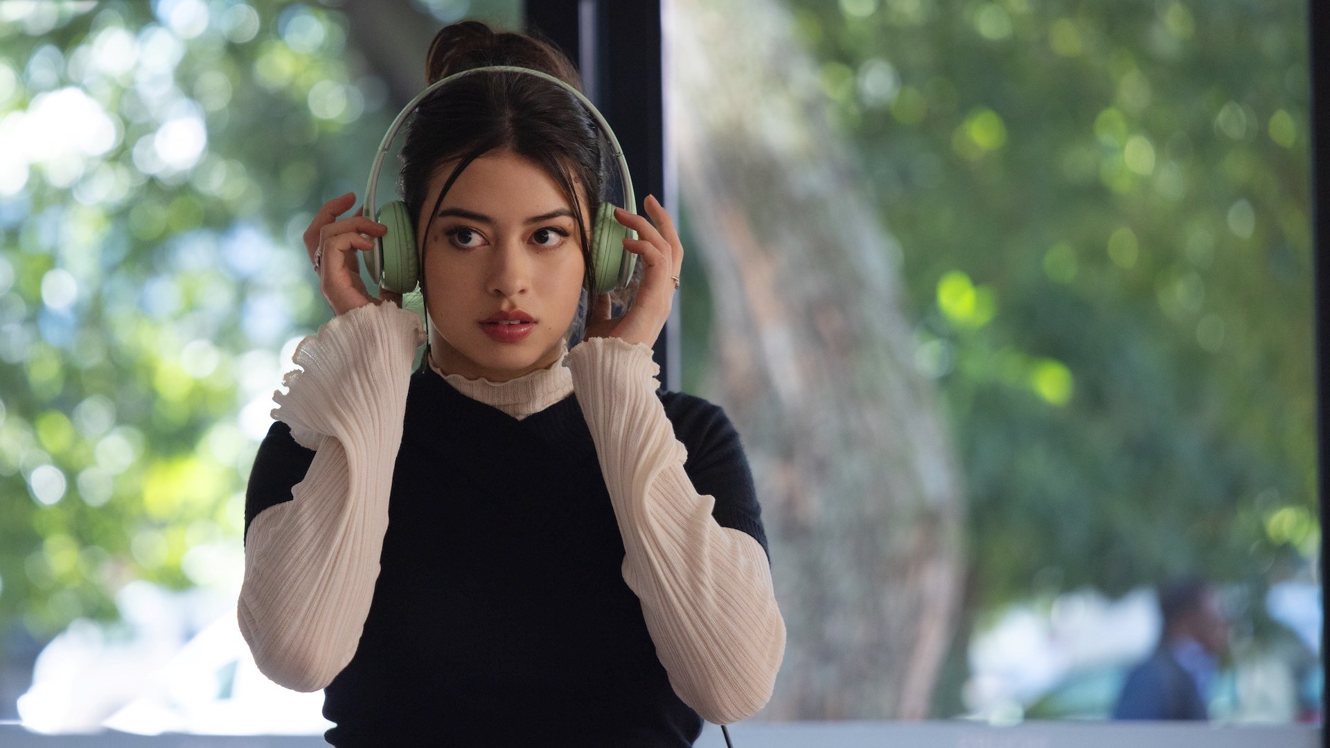 Novocaine on Showmax