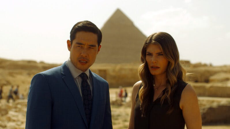 Raymond Lee as Dr. Ben Song and Caitlin Bassett as Addison in Quantum Leap S2
