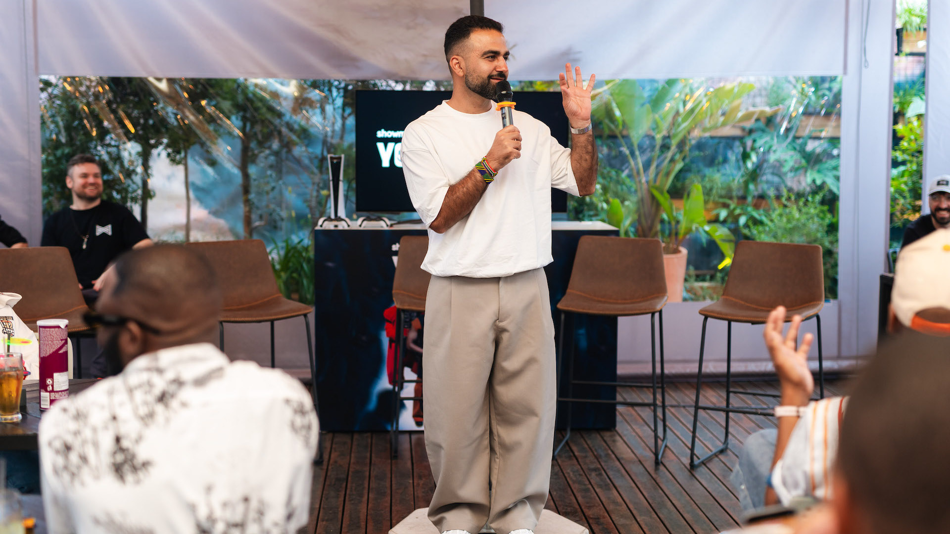 Youngins S3 on Showmax