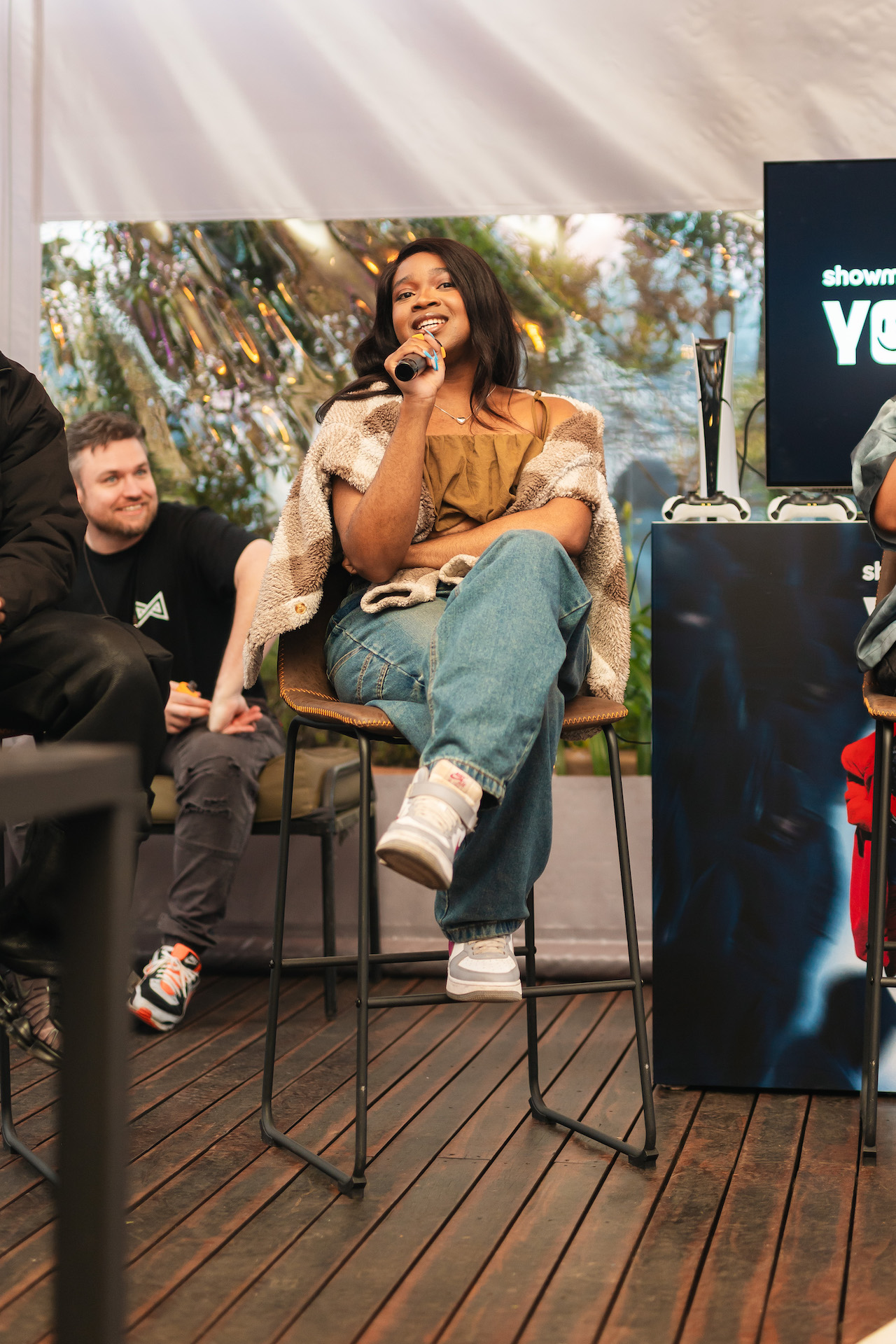 Youngins S3 on Showmax